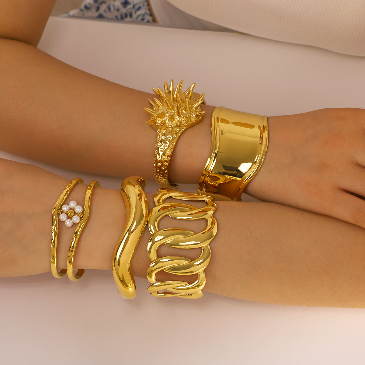 18k Gold-Plated Stainless Steel Bracelet3